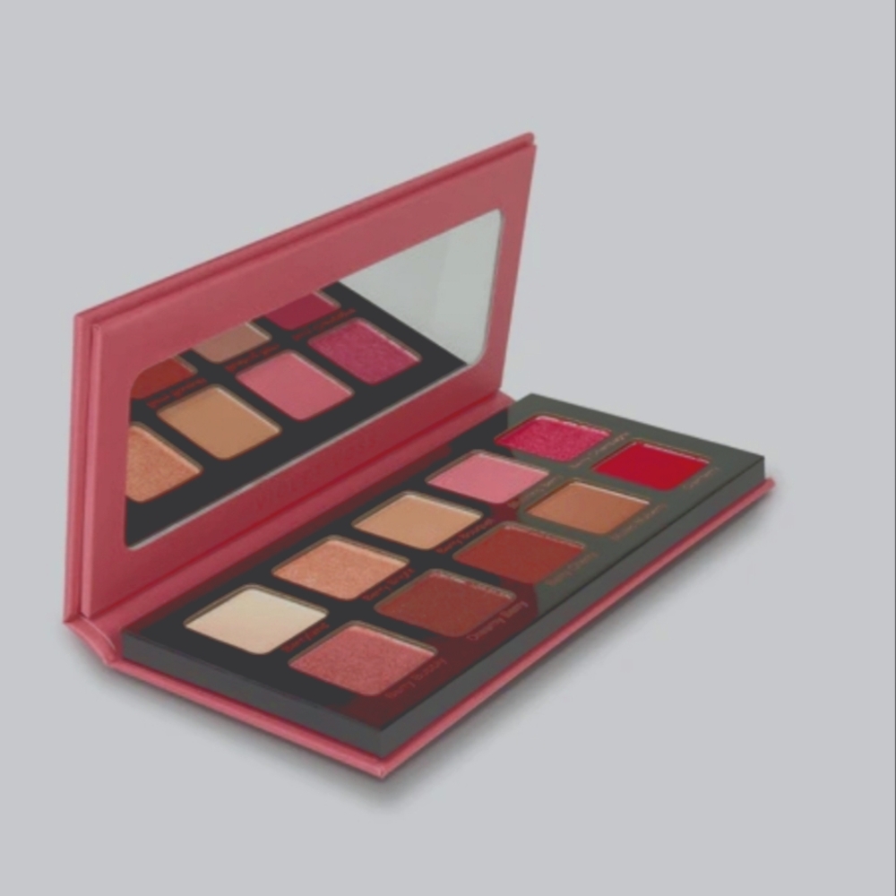Violet Voss Berries N' Cream Eye Shadow Palette NWT